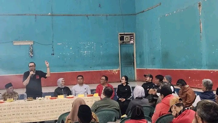 Fraksi PDI Perjuangan DPRD Jabar Lanjutkan Roadshow Saba Leuweung Pajajaran\" di Artapela, Bandung