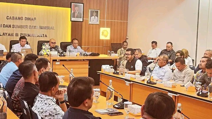 Pipik Taufik Ismail Hadiri Audiensi Pansus V DPRD Jabar dengan Perusahaan Galian C di Purwakarta