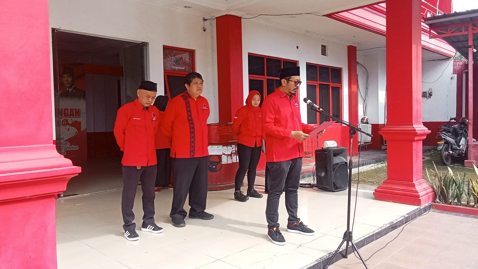 GUPAY PILEULEUYAN KELAS IX SMPN 2 KUTAWALUYA Merajut Asa Satukan Rasa, Menjadi Generasi Penerus Bang