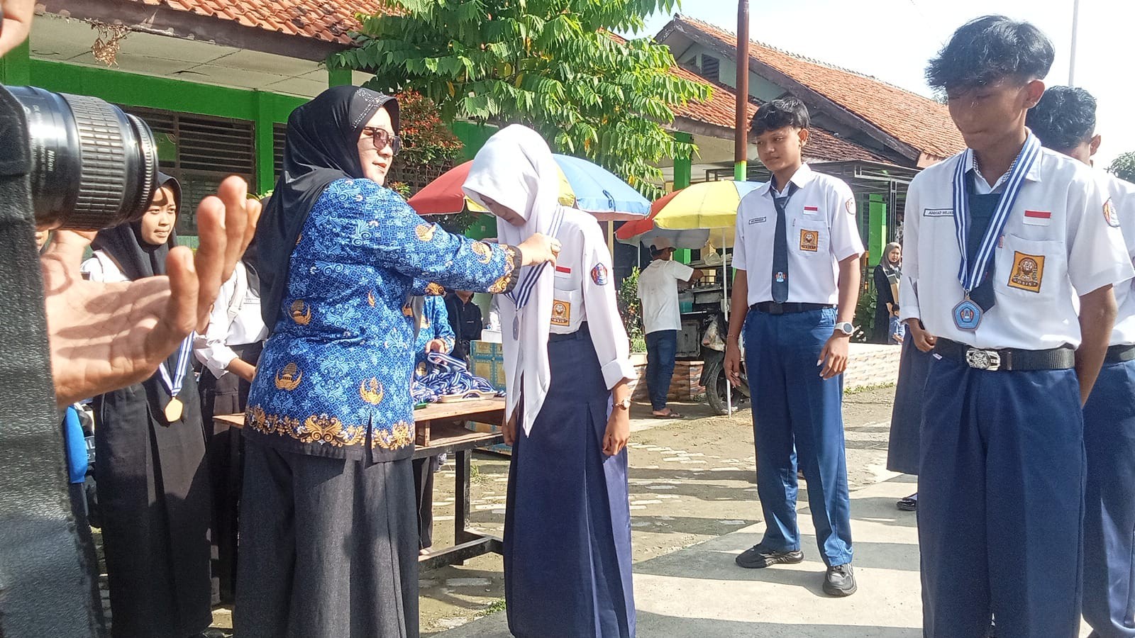 GUPAY PILEULEUYAN KELAS IX SMPN 2 KUTAWALUYA Merajut Asa Satukan Rasa, Menjadi Generasi Penerus Bang