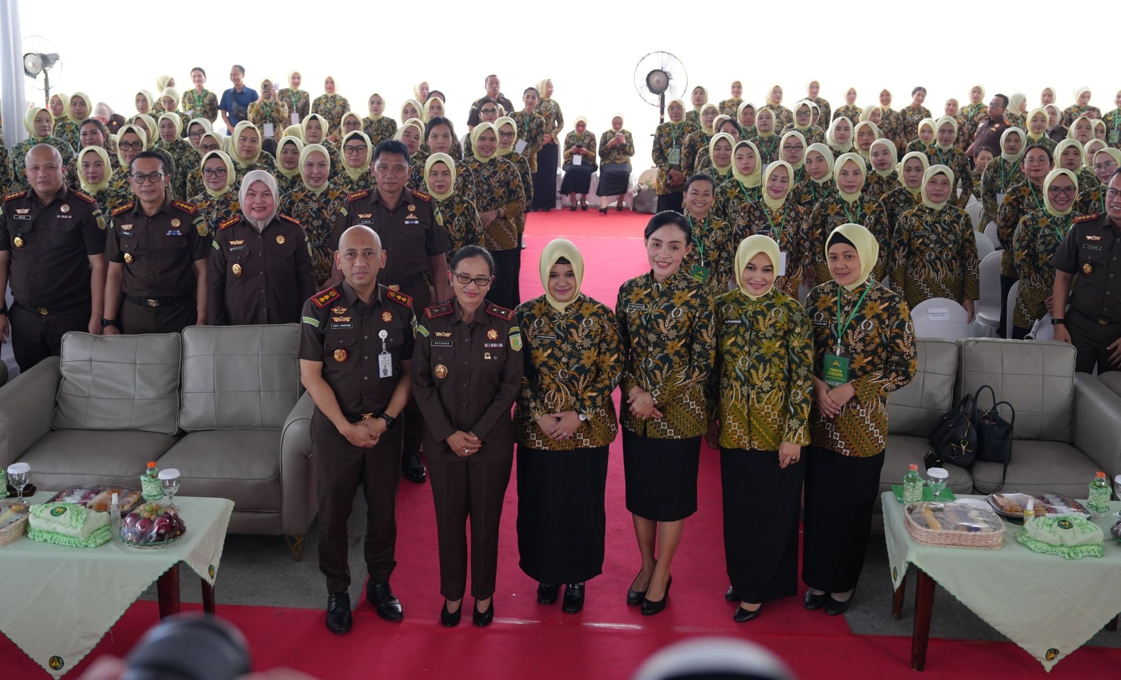 PERTEMUAN KONSULTASI IAD WILAYAH JAWA BARAT DI KEJARI KARAWANG