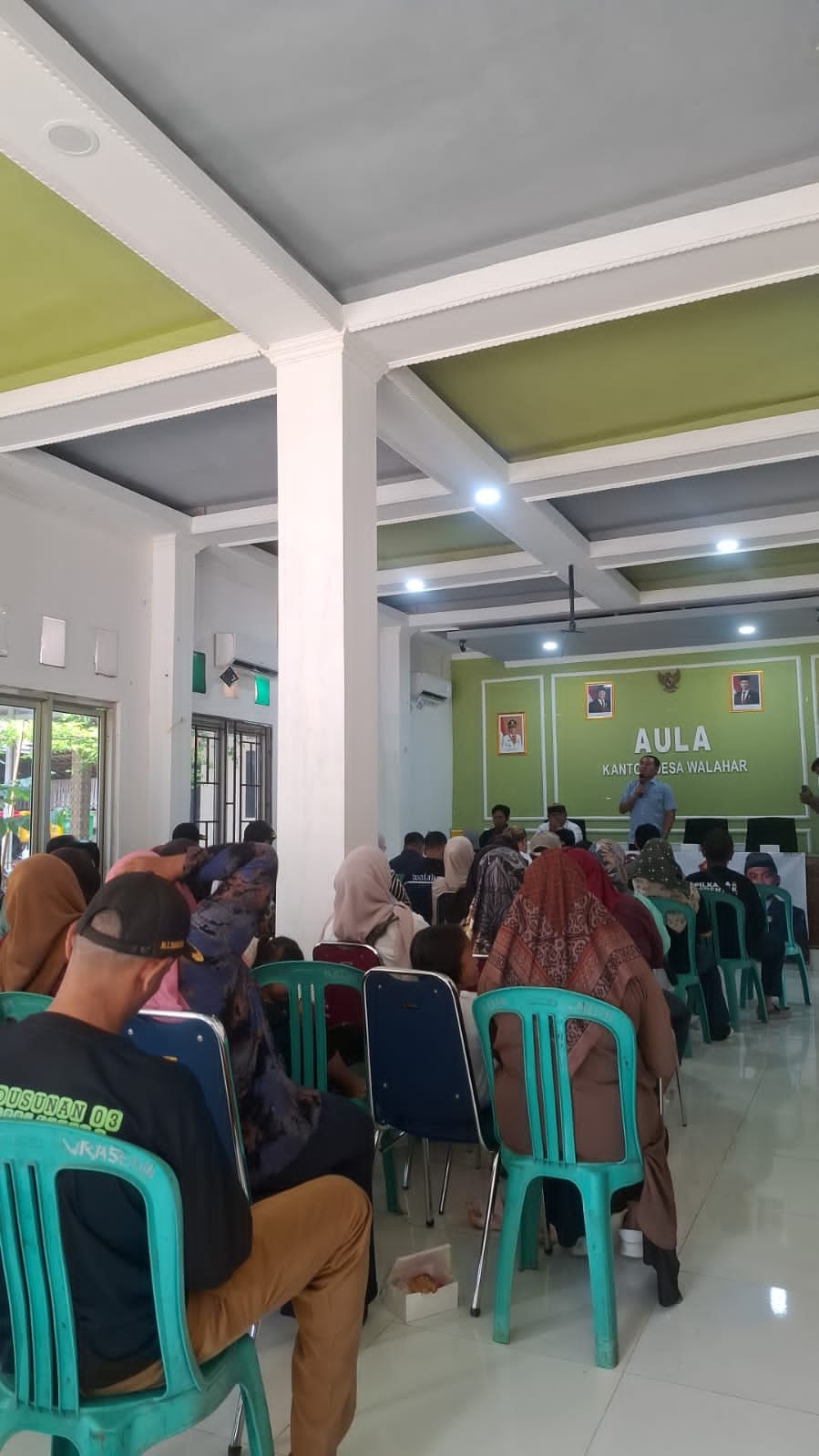 Ketua DPRD Karawang H. Endang Sodikin Serap Aspirasi Warga pada Reses I di Desa Walahar
