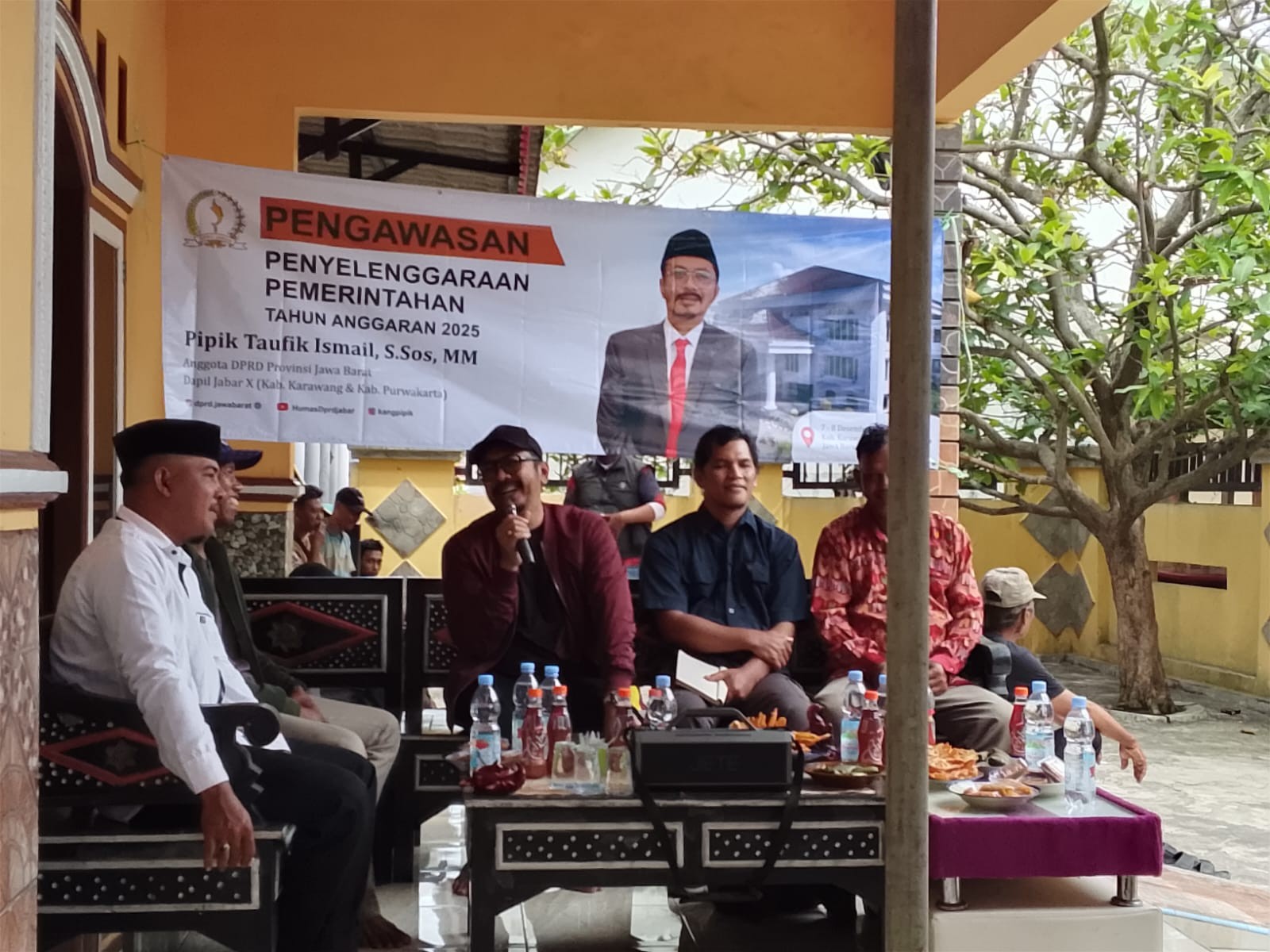 Kang Pipik Turun ke Pesisir Tanjung Pakis, Dengarkan Langsung Aspirasi Warga