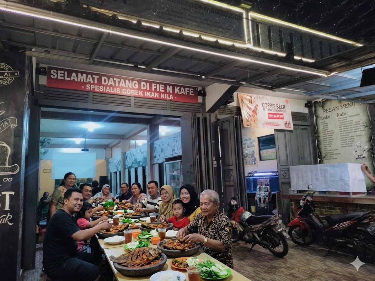 Sensasi Sambal Nendang! Kedai Fie N\