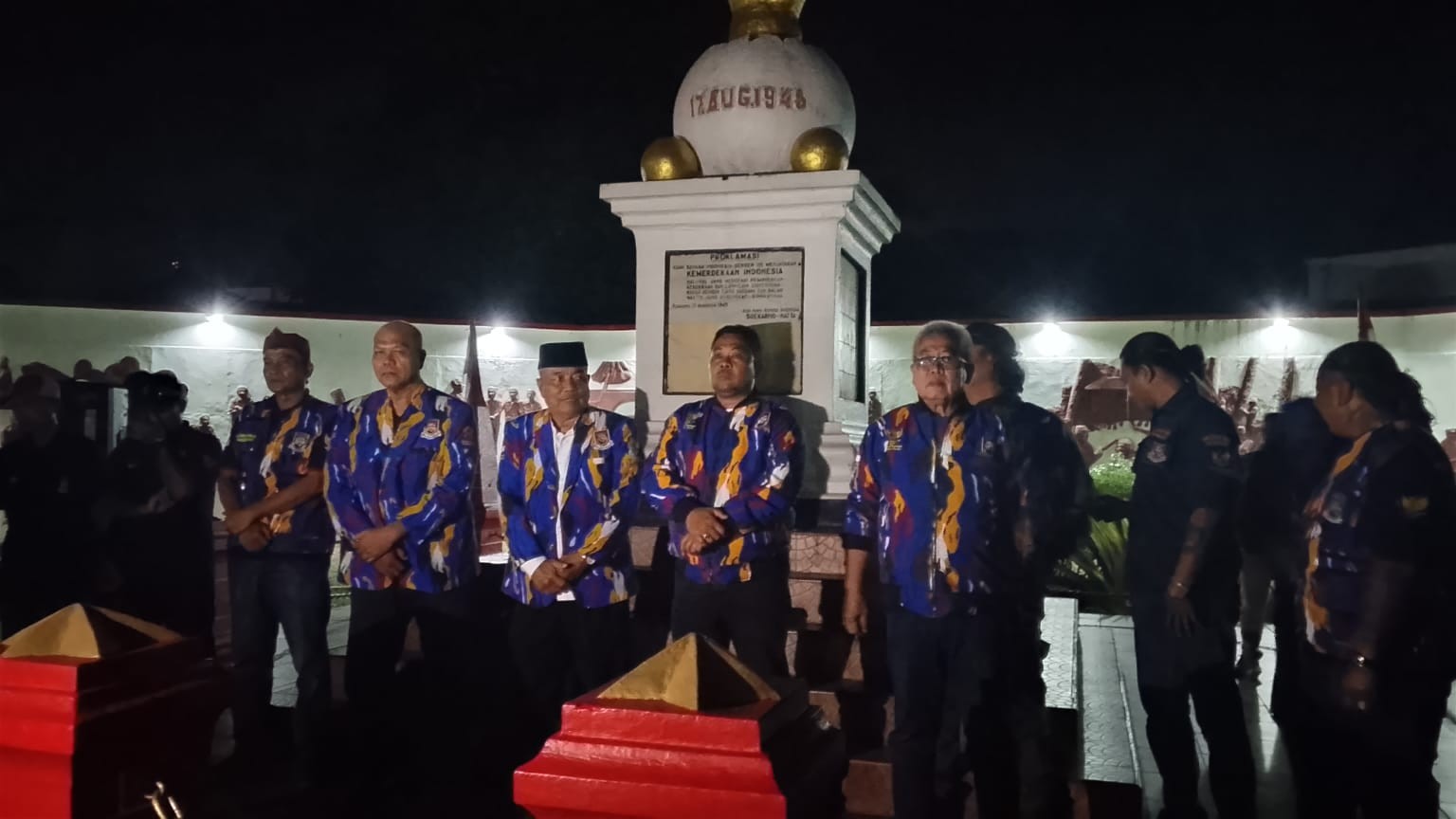 LSM Laskar NKRI Napak Tilas di Monumen Kebulatan Tekad Rengasdengklok