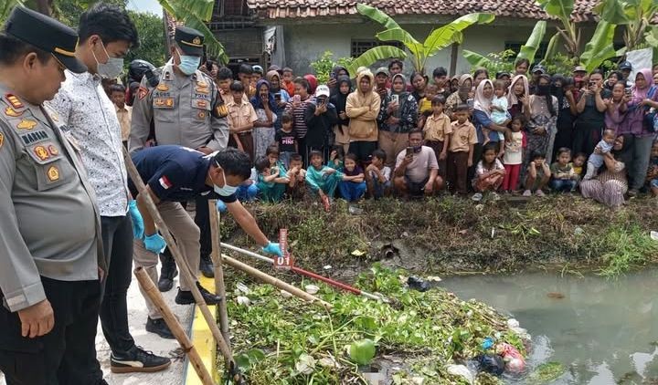 Kerangka Manusia Ditemukan di Irigasi Cioter, Polres Karawang Lakukan Penyelidikan