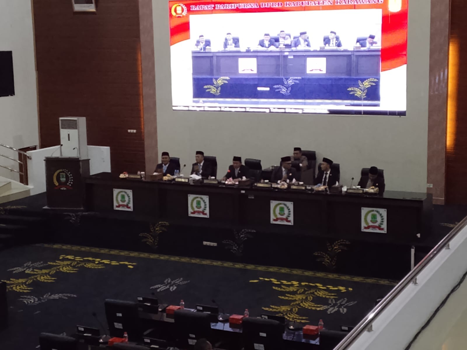 DPRD Karawang Gelar Paripurna Pengumuman Masa Reses I, Bupati Aep: Aspirasi Masyarakat Jadi Arah Keb