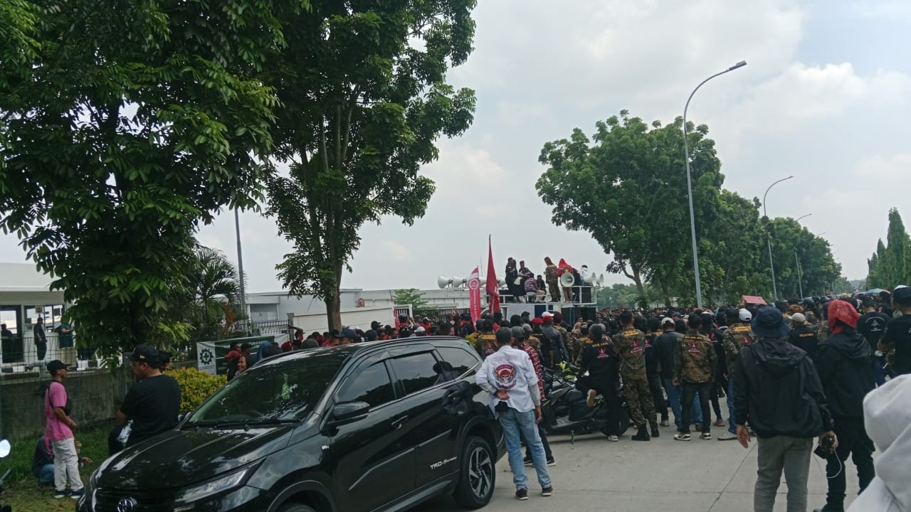 Ormas Gabungan Karawang Protes Pemutusan Sepihak Kerja Sama PT TJ Forge dengan Mitra Lokal